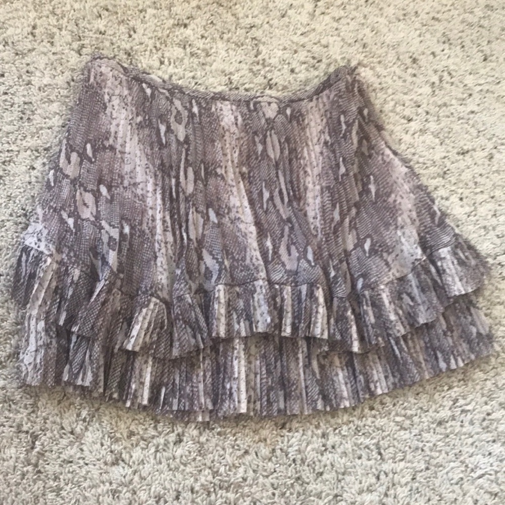Banana Republic pleated mini skirt